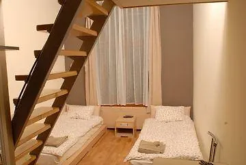 Ξενοδοχείο με διαμερίσματα Siesta